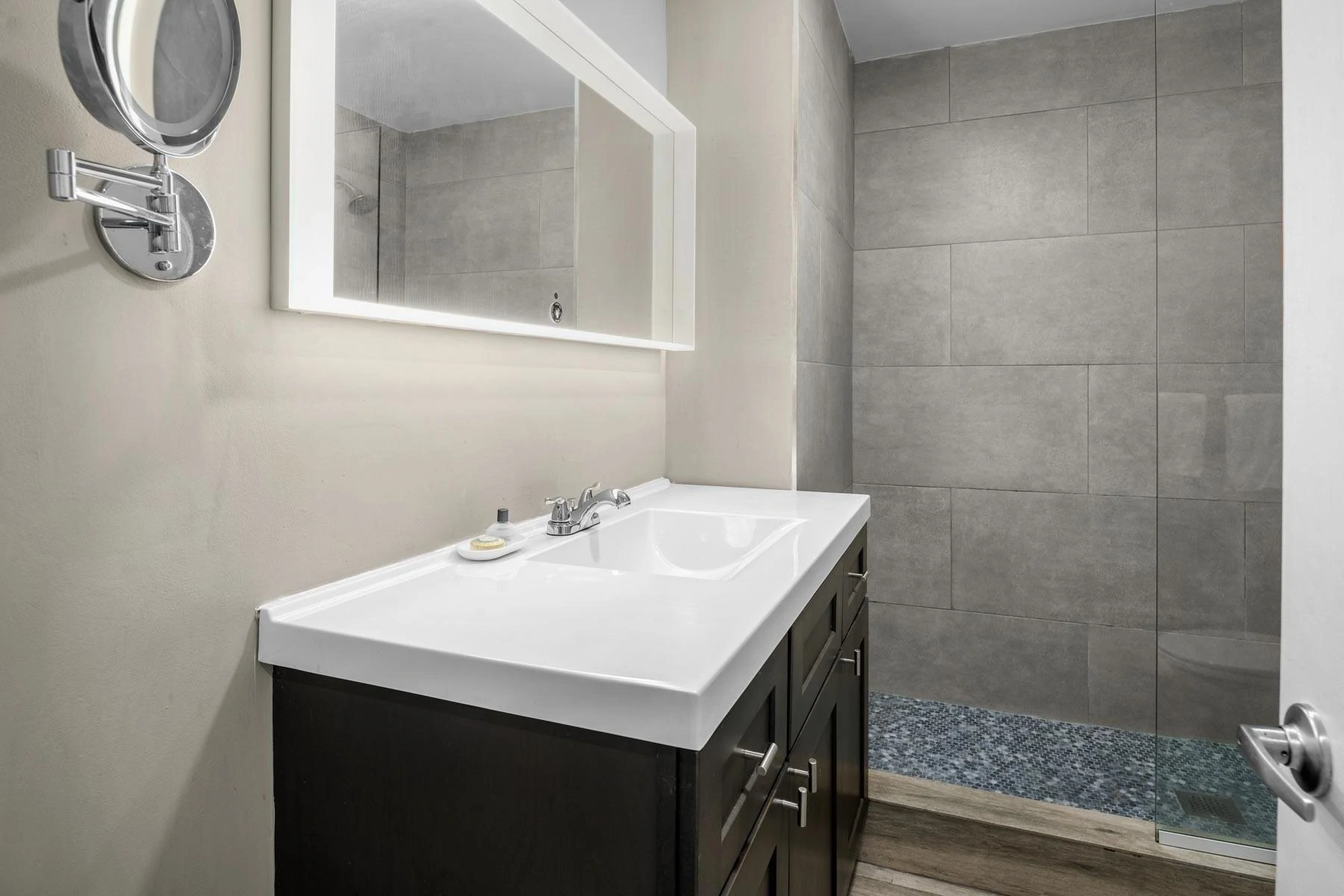 The Tides Unit 104 - Gallery image 4