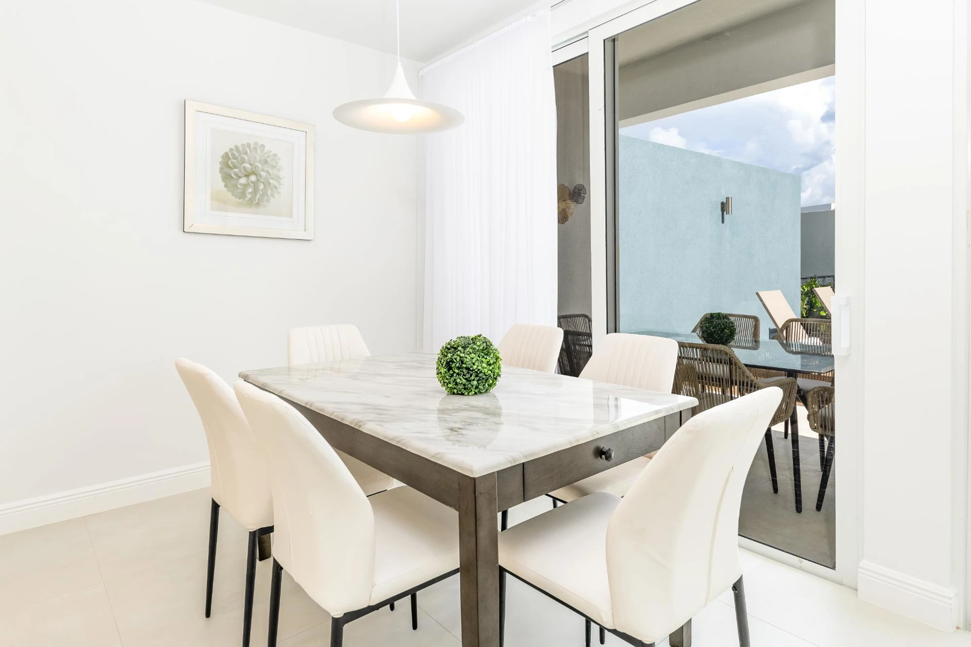 White Coral townhomes - Gallery image 6