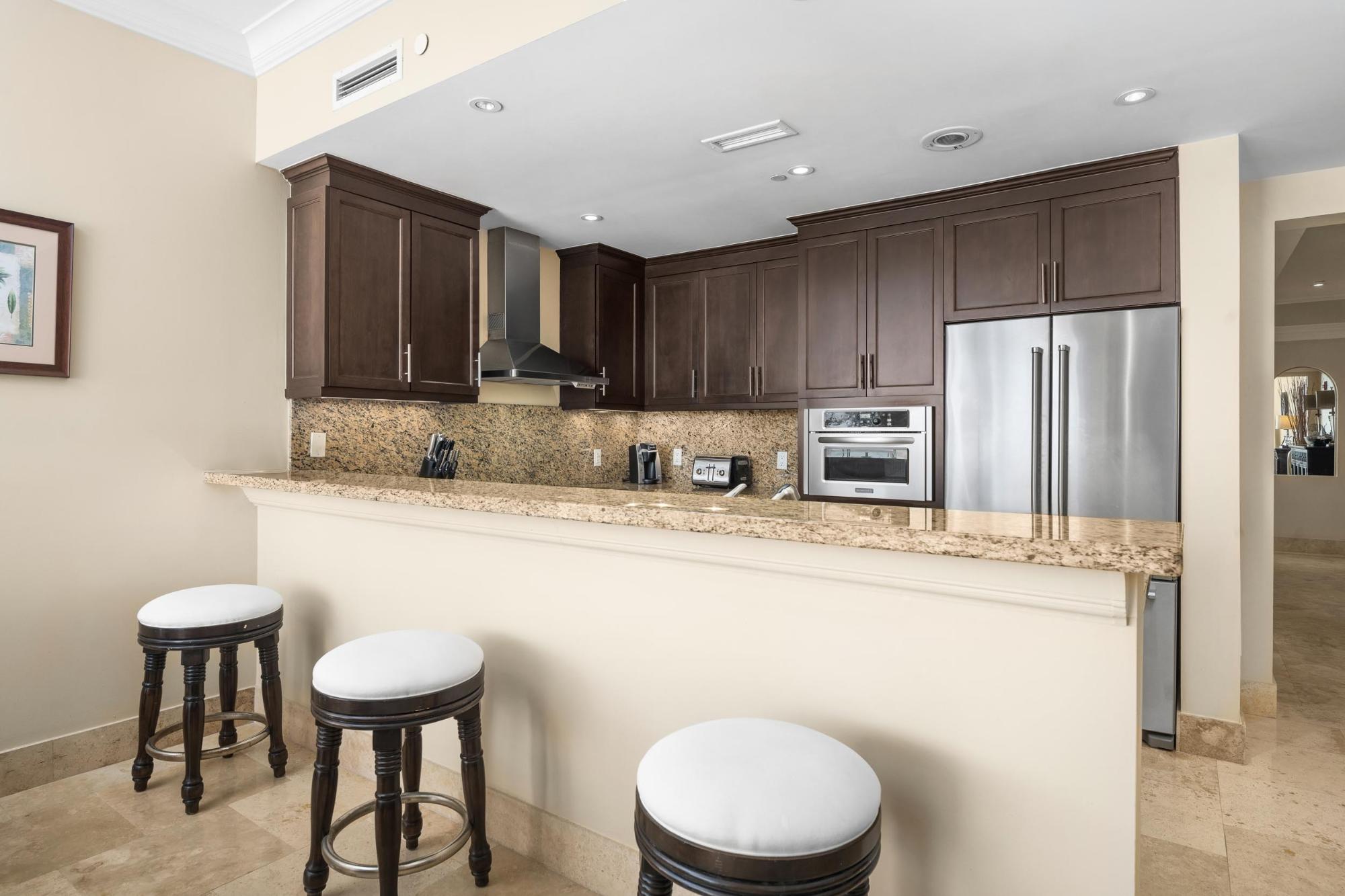 Windsong Resort - Suite 124 - Gallery image 4