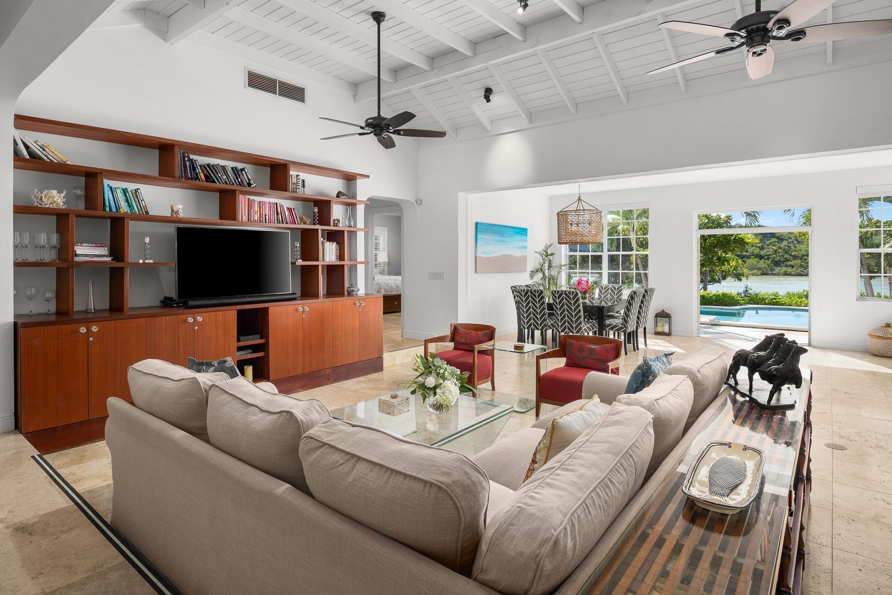 SHUTTERS VILLA - Gallery image 4