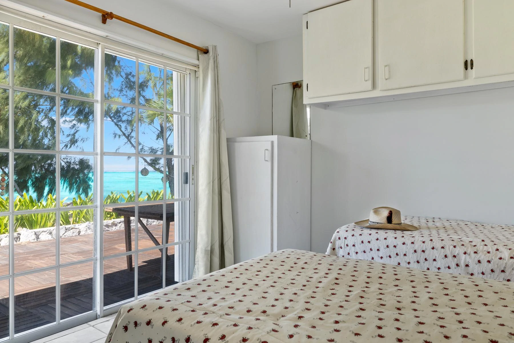 Whitby Beach House - Gallery image 12