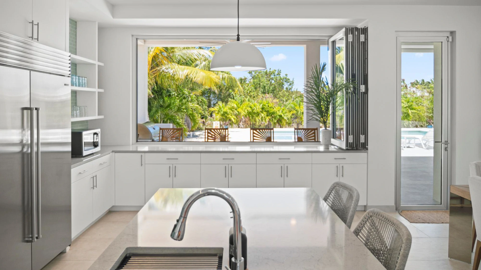 PURE WATER VILLA-HUMMINGBIRD LANE - Gallery image 10