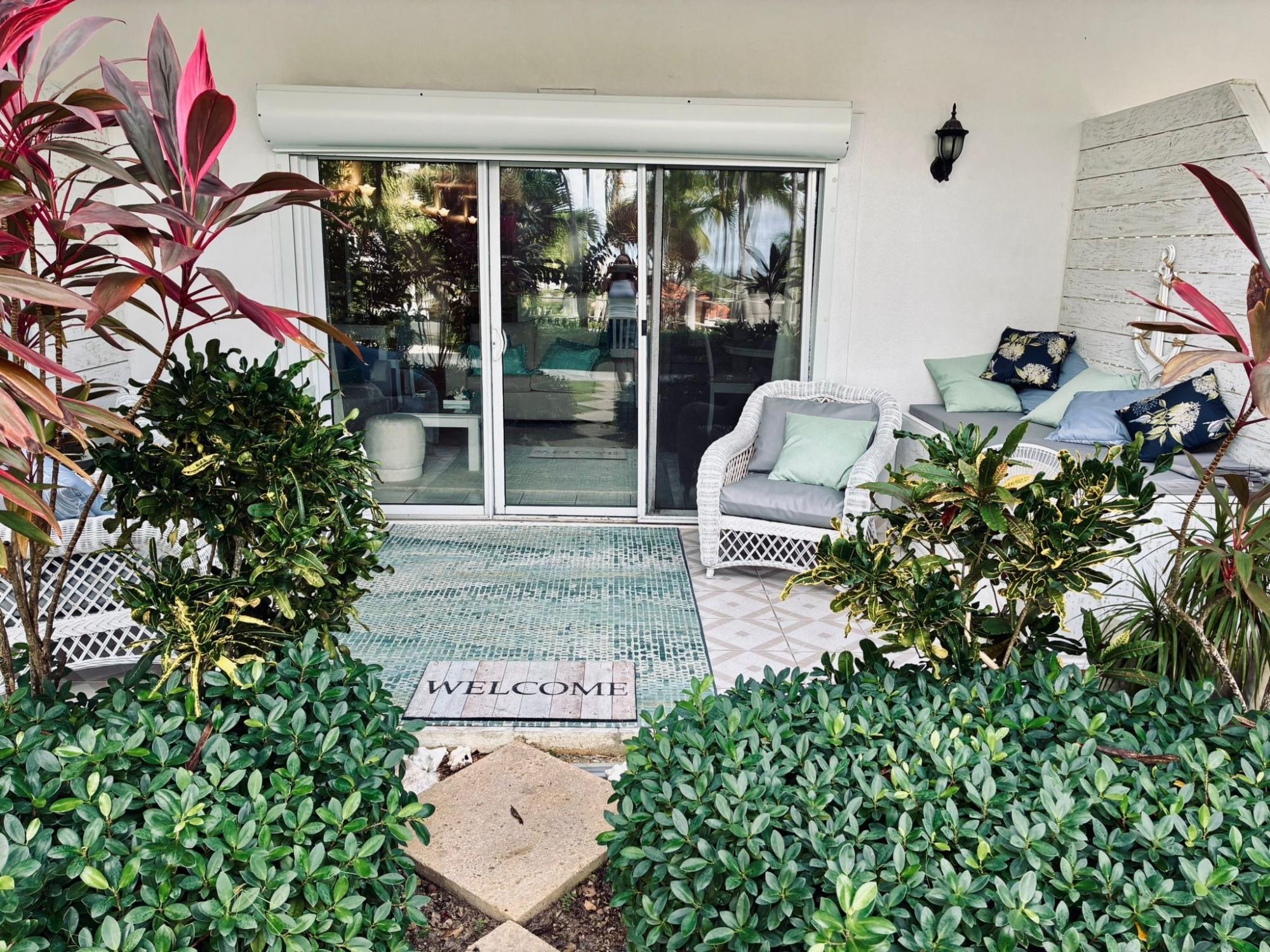 Queen Angel Unit A104