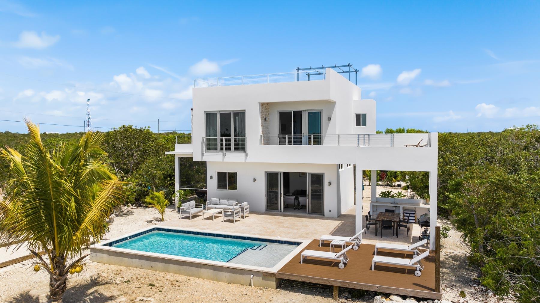 Blue Lotus Villa Long Bay - Gallery image 2