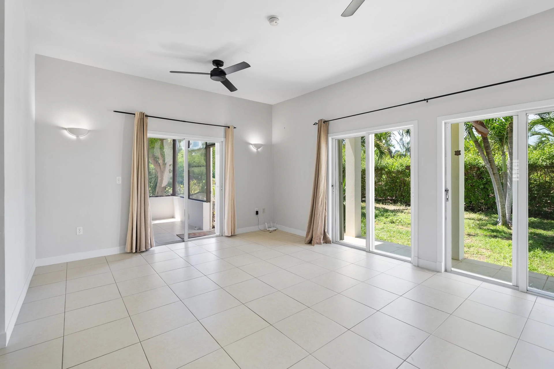 FLAMINGO PARK TOWNHOMES - Gallery image 12