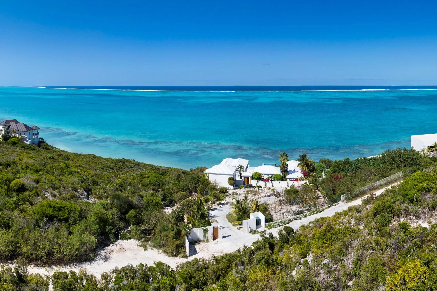 Villa 2 - The Summit - Blue Mountain Ocean View - Gallery image 5