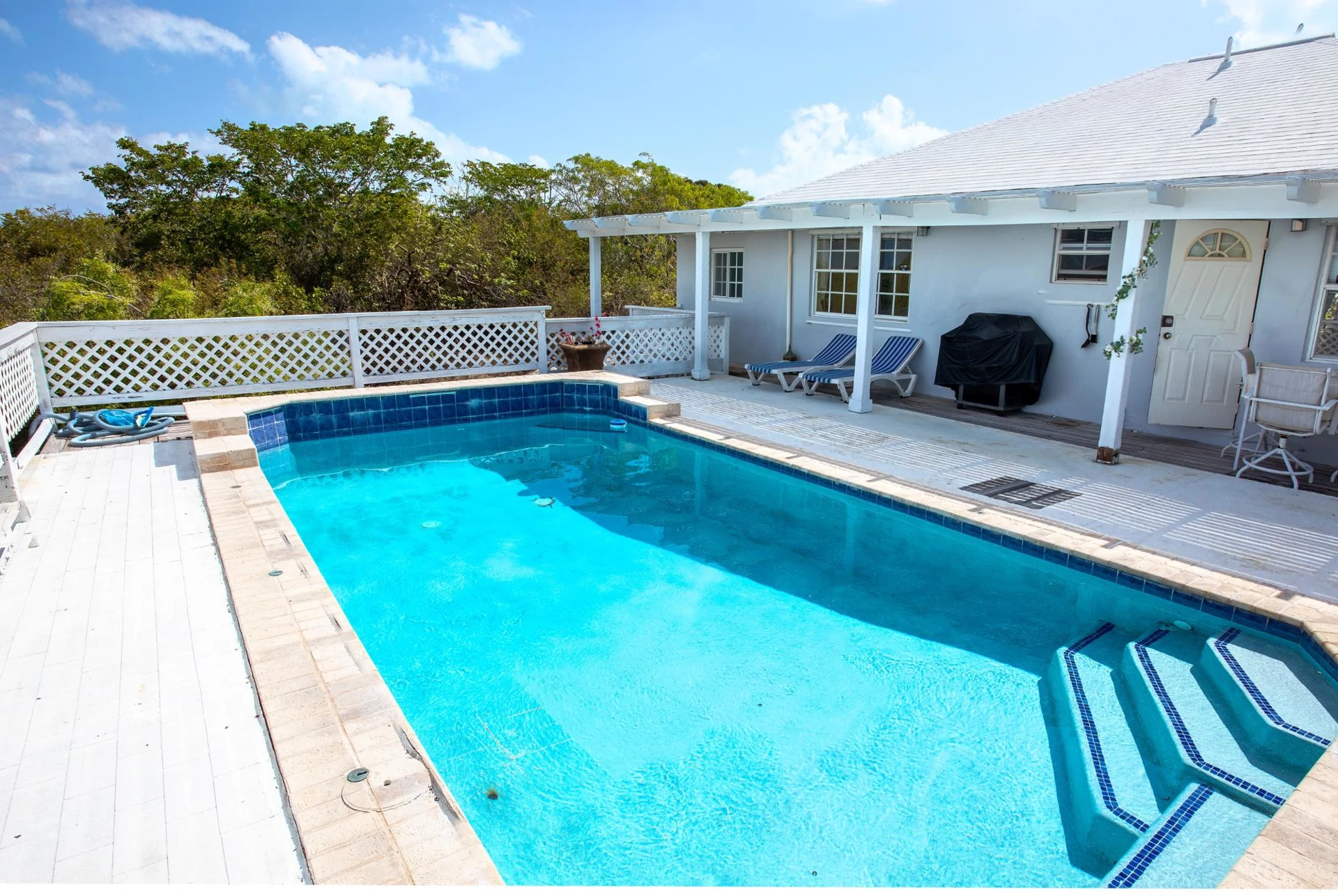 Two Turnkey Single-Family Residences - Gallery image 9