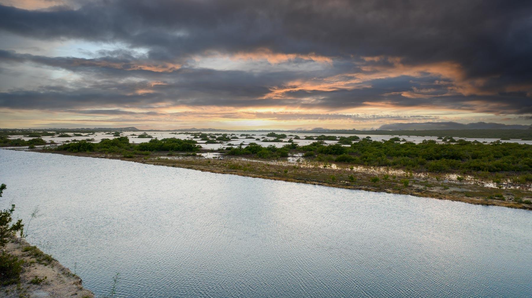 Canalfront Home - Gallery image 28