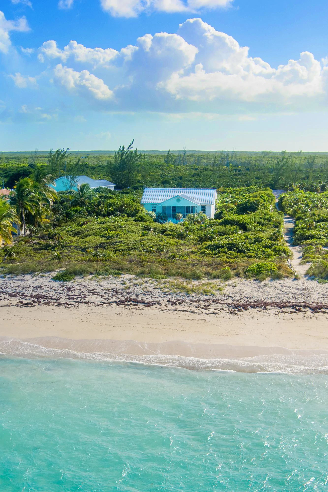 VACATION HOME STEPS FROM A PRISTINE N.CAICOS BEACH