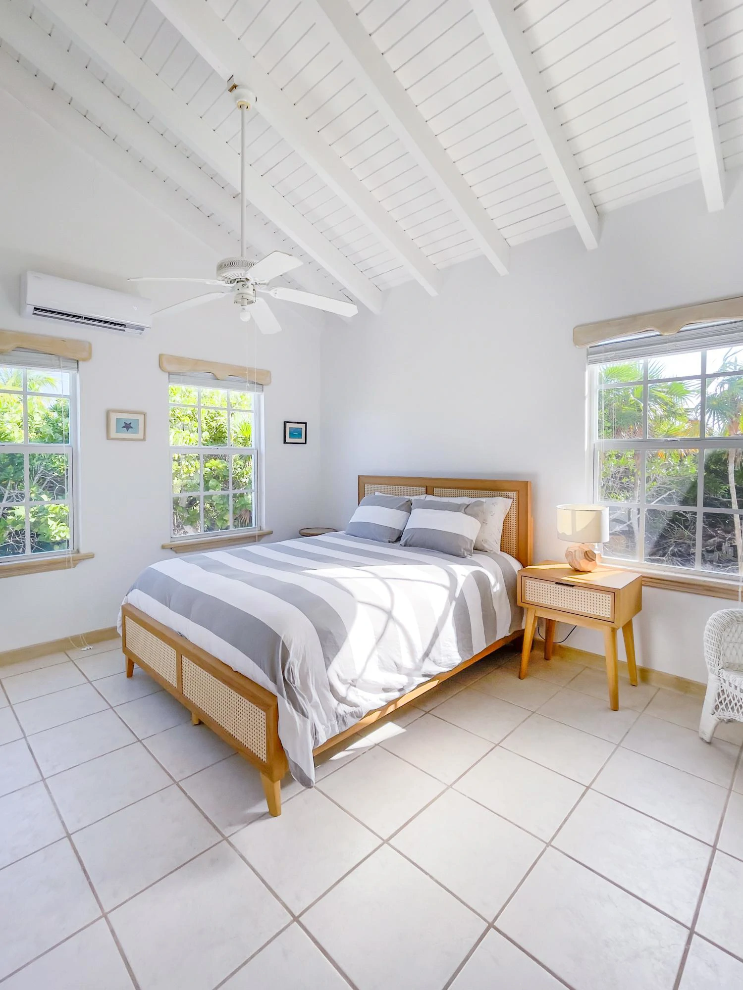 VACATION HOME STEPS FROM A PRISTINE N.CAICOS BEACH - Gallery image 21