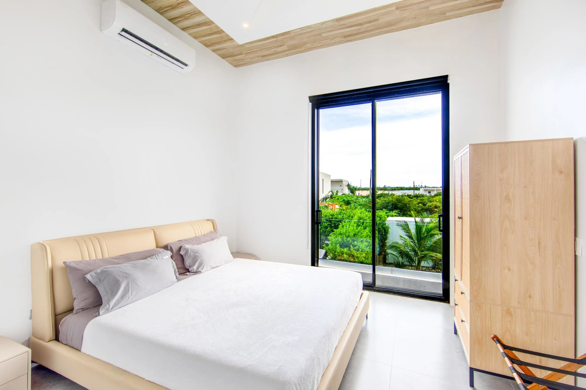 Live Love Laugh - Gallery image 18