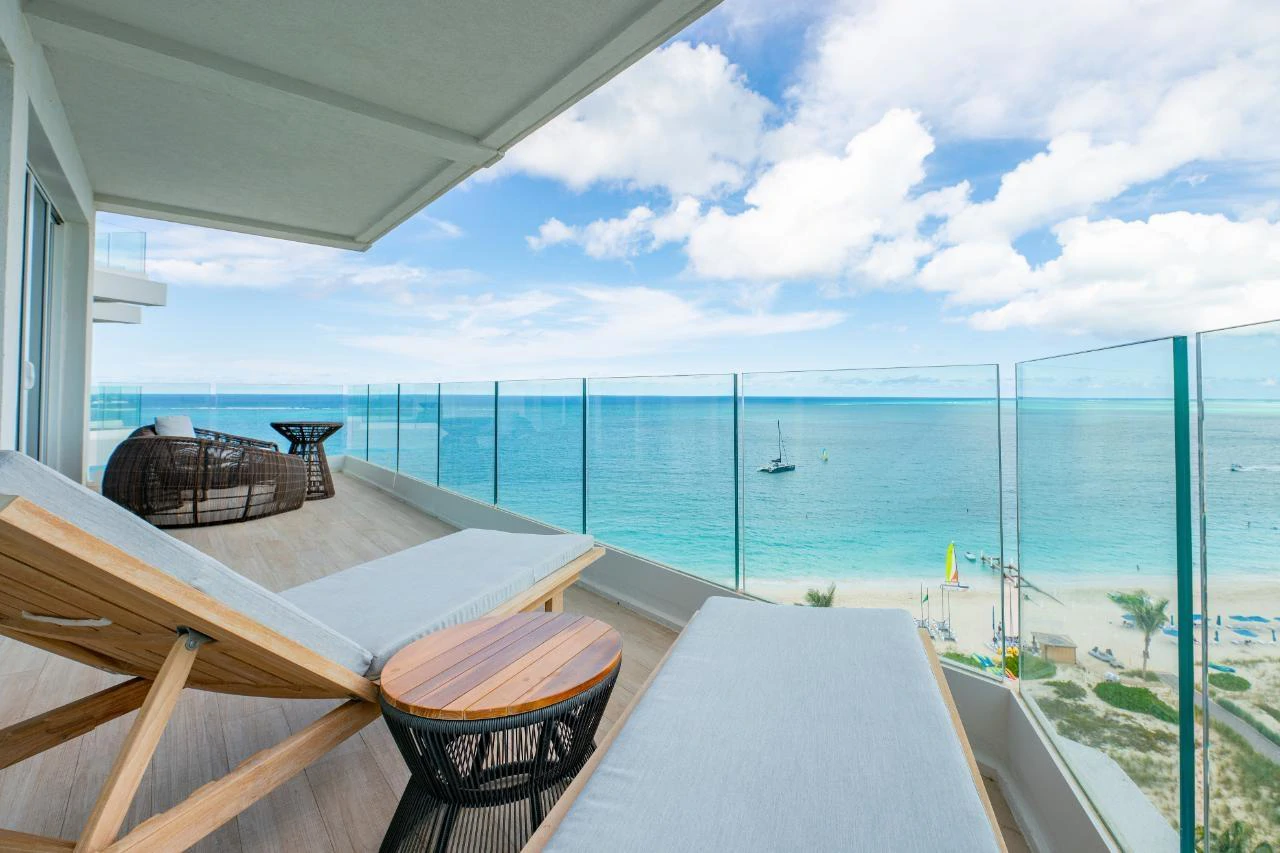 UNIT 1036 RITZ CARLTON 3BR/4BA/DEN/LAUNDRY/GARAGE - Gallery image 15