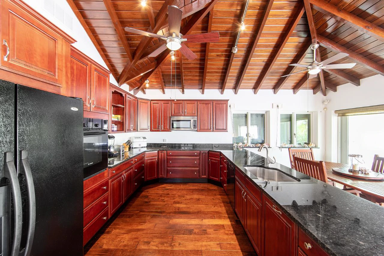 Gorgeous Pumpkin Bluff Home - Gallery image 9