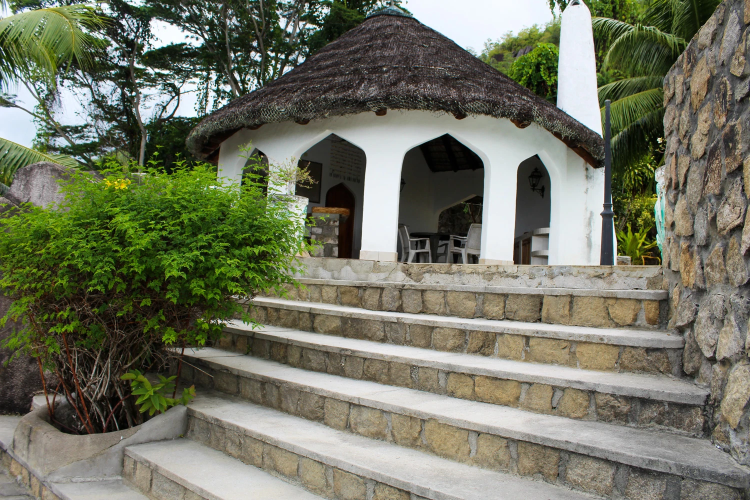 Stately beachfront villa for sale in Mahé, Seychelles - Gallery image 8