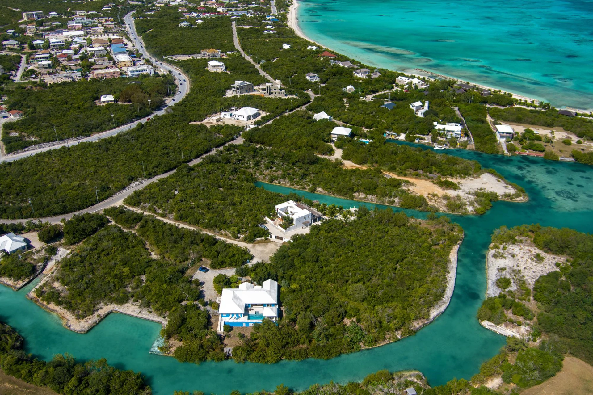 Dolphin Hideaway - Gallery image 25