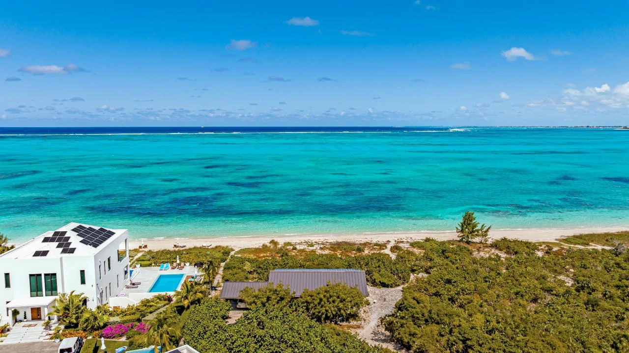 Beachfront Development Land - Gallery image 5