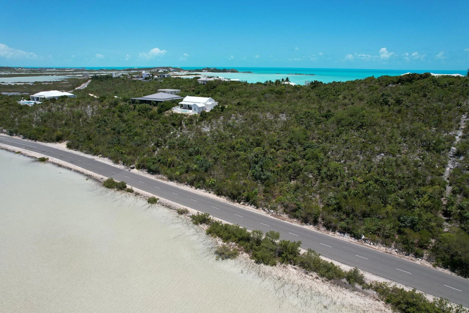 Turtle Tail – 2 Homes on 5 Lots - Gallery image 2