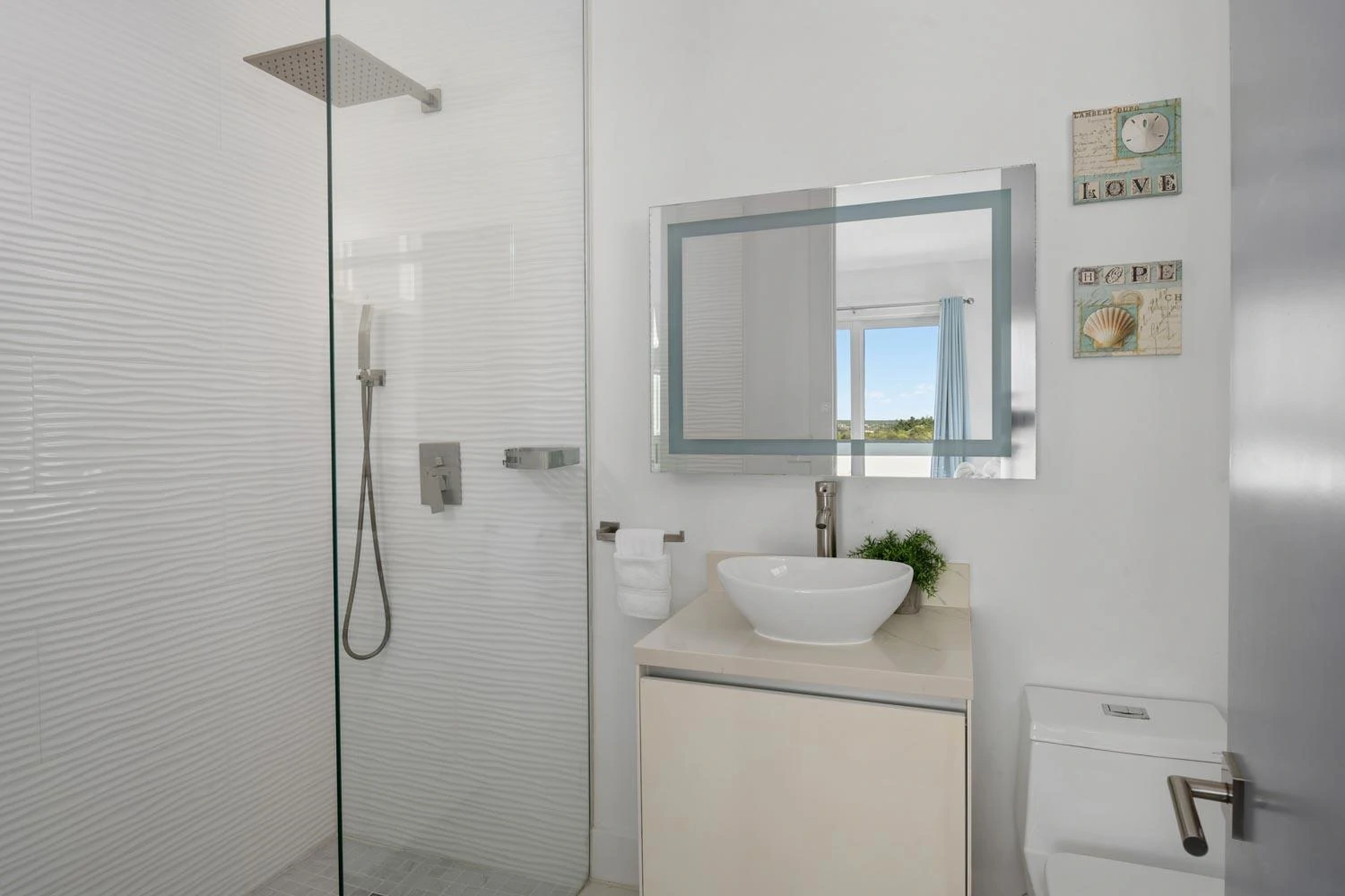 Paradisiac - Gallery image 12