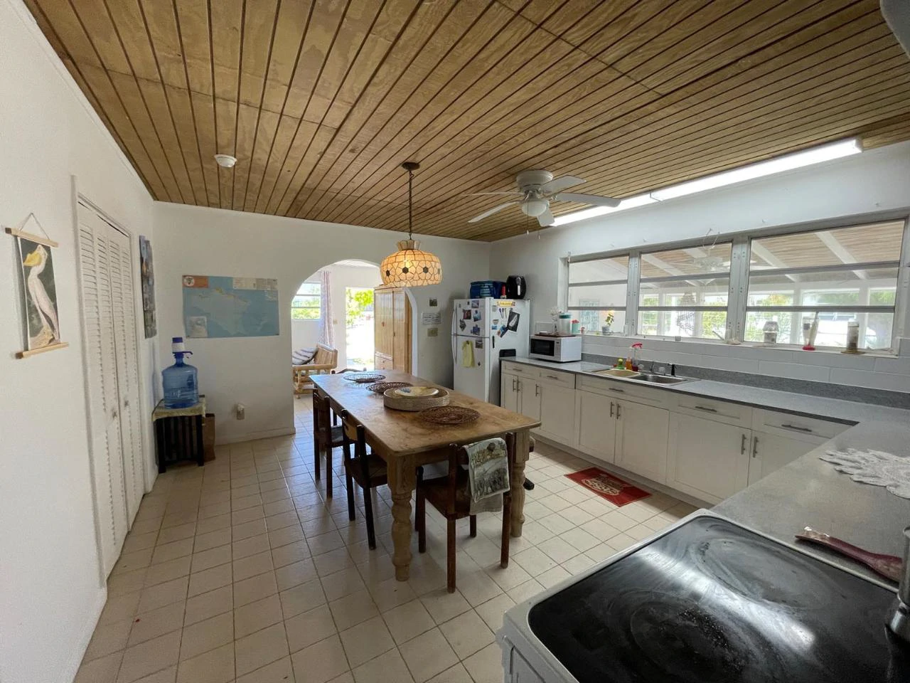 OCEAN VIEW 3 BEDROOM BEAUTY - Gallery image 14