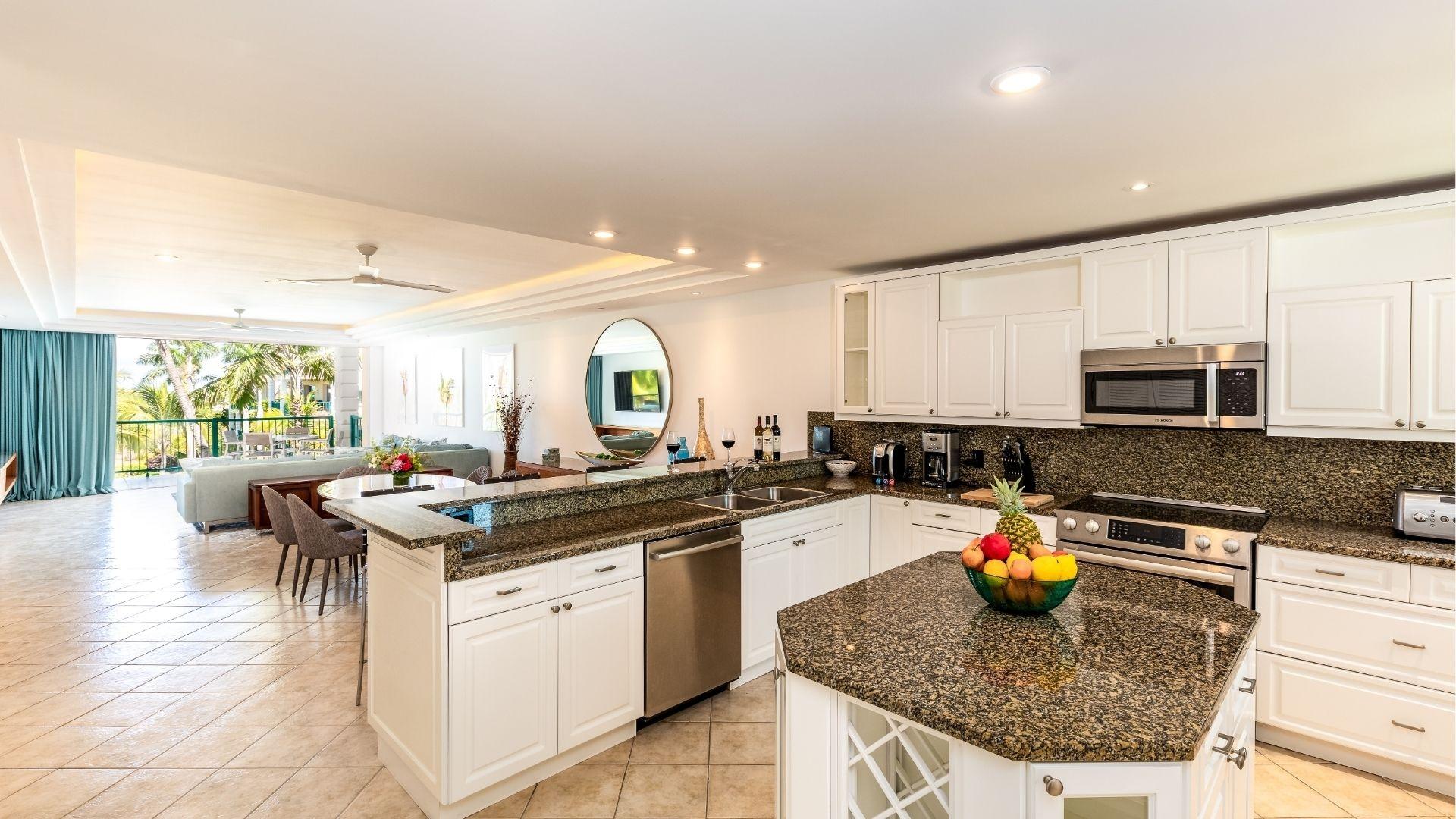 E12 The Yacht Club - Gallery image 8