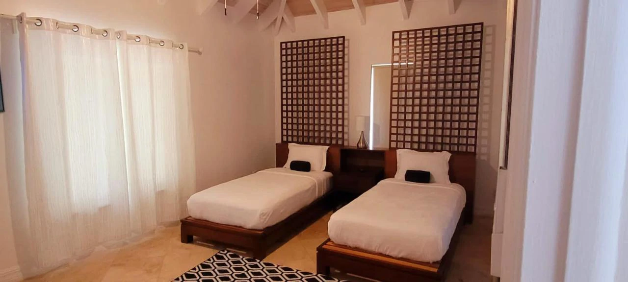 Pelican Beach Villa #1 - Gallery image 12