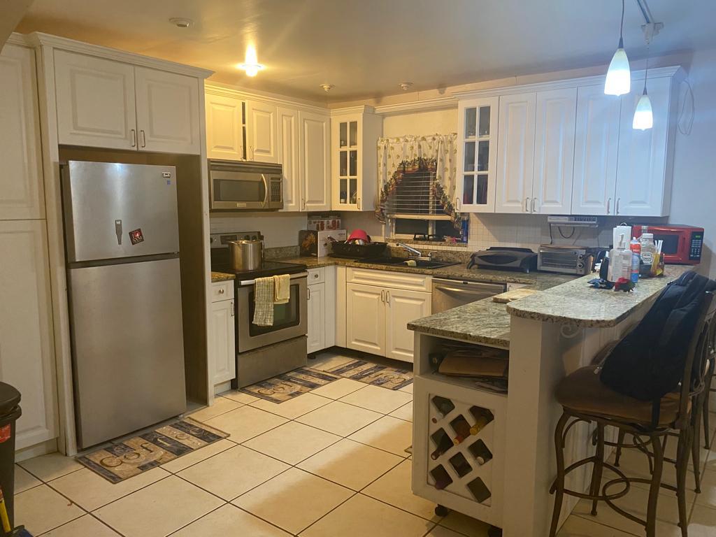 Nookie Hill House with single apartment attached - Gallery image 11
