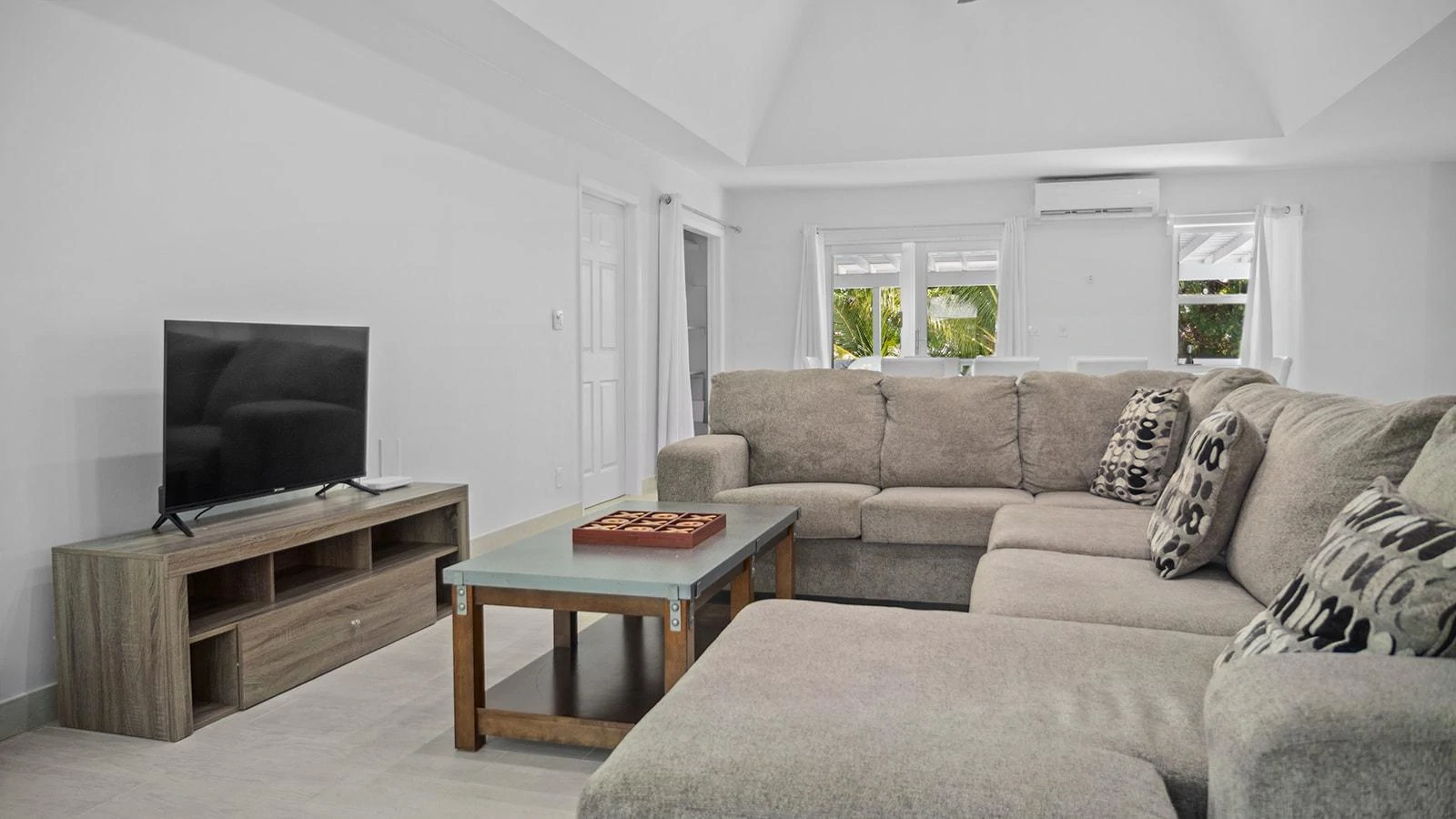 Perfect Leeward Turnkey Property - Gallery image 3