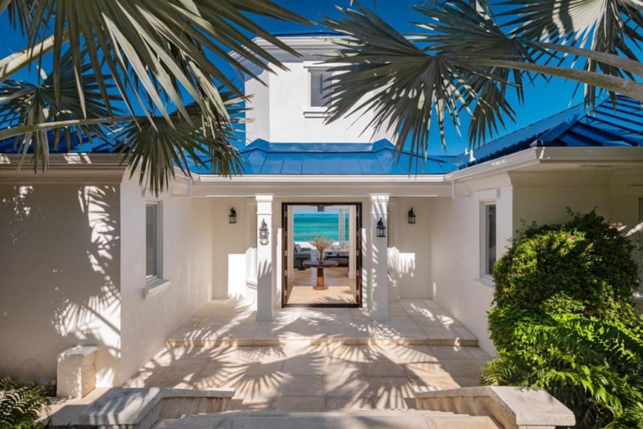 Luxury Water Front Blue Mountain Villa - Gallery image 7
