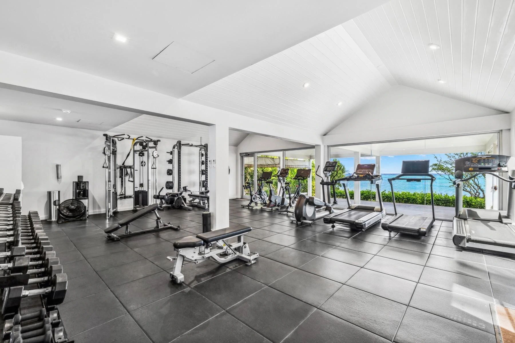 BEACH ENCLAVE NORTH SHORE - Gallery image 35