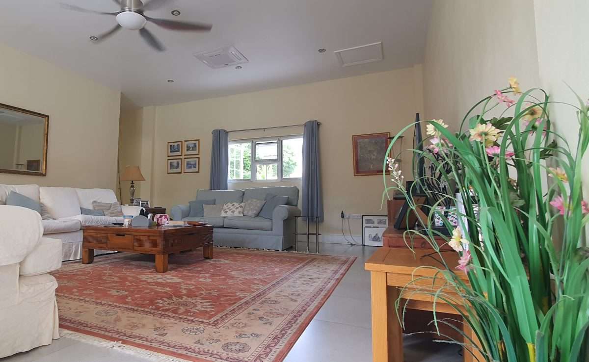 Sunnyside Villa, Cap Estate. - Gallery image 5