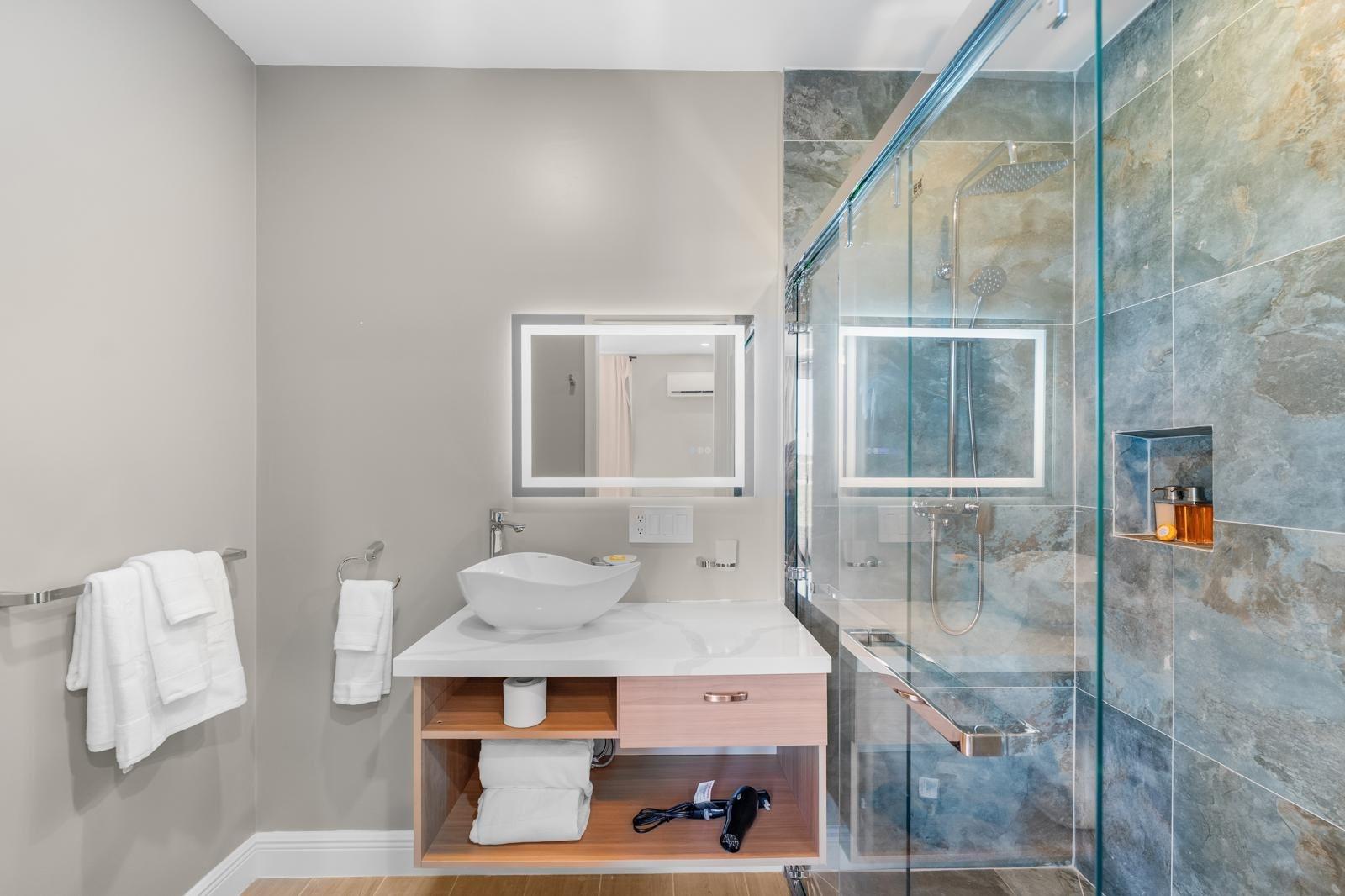 Luz Maria Villa - Gallery image 25