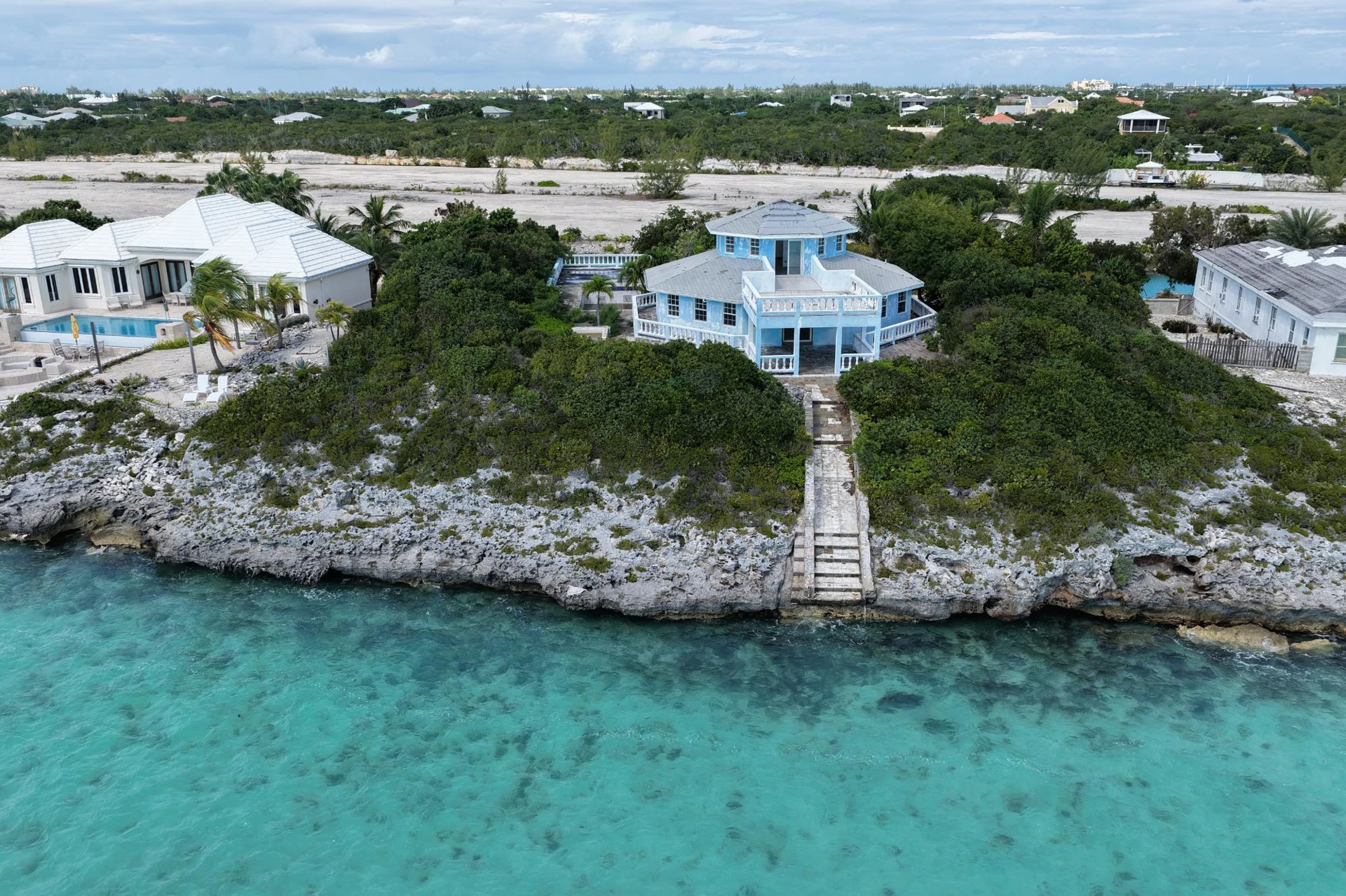 Leeside Ocean Front Villa - Gallery image 8