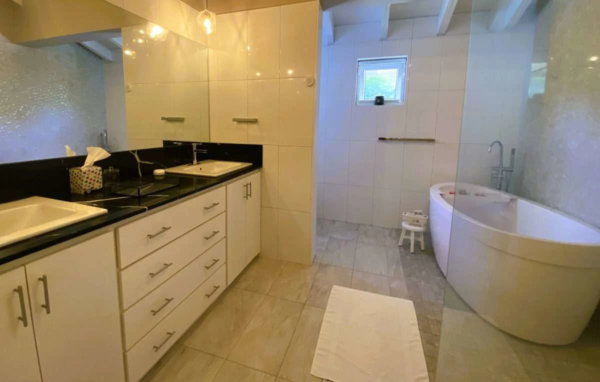 Private Villa, Cap Estate. - Gallery image 14