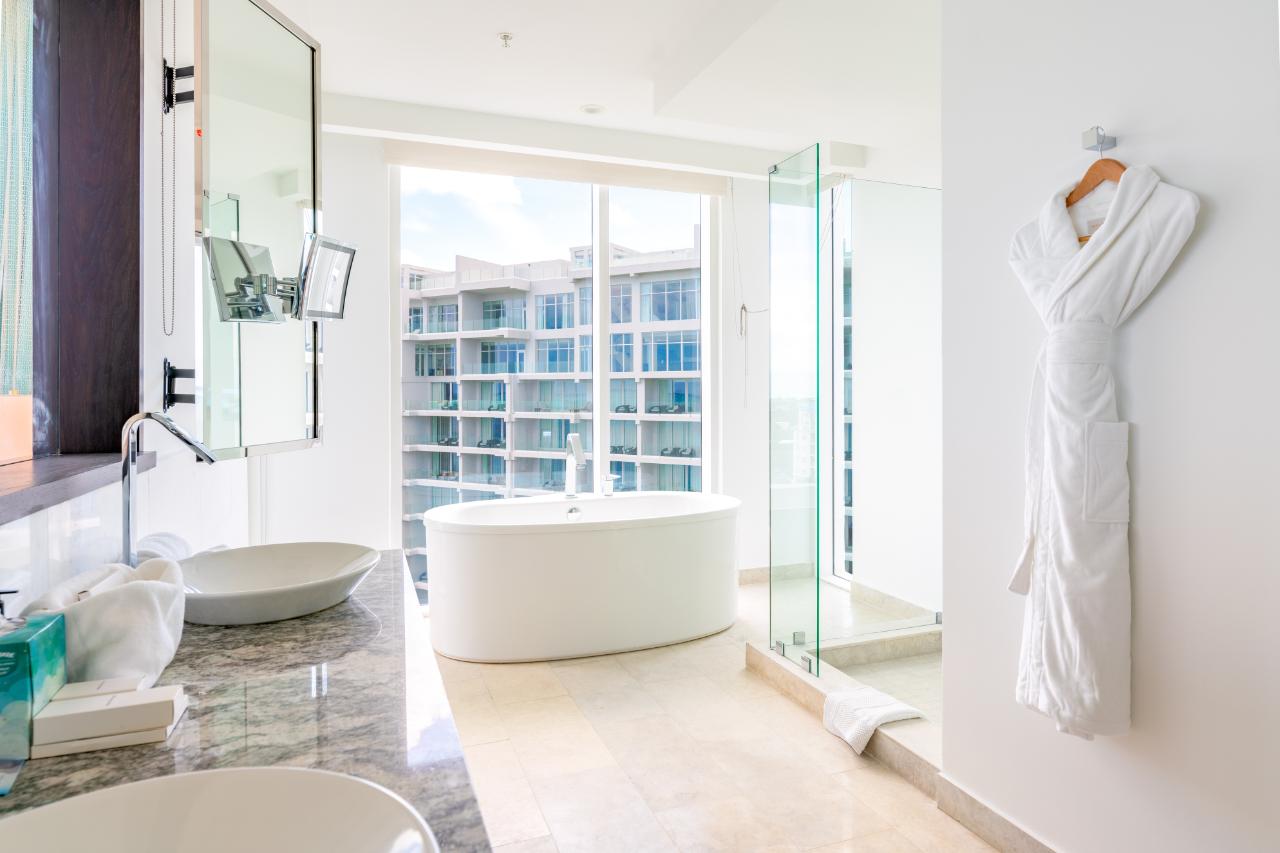 UNIT A4C RITZ CARLTON 3BR/4BA/DEN/LAUNDRY - Gallery image 14