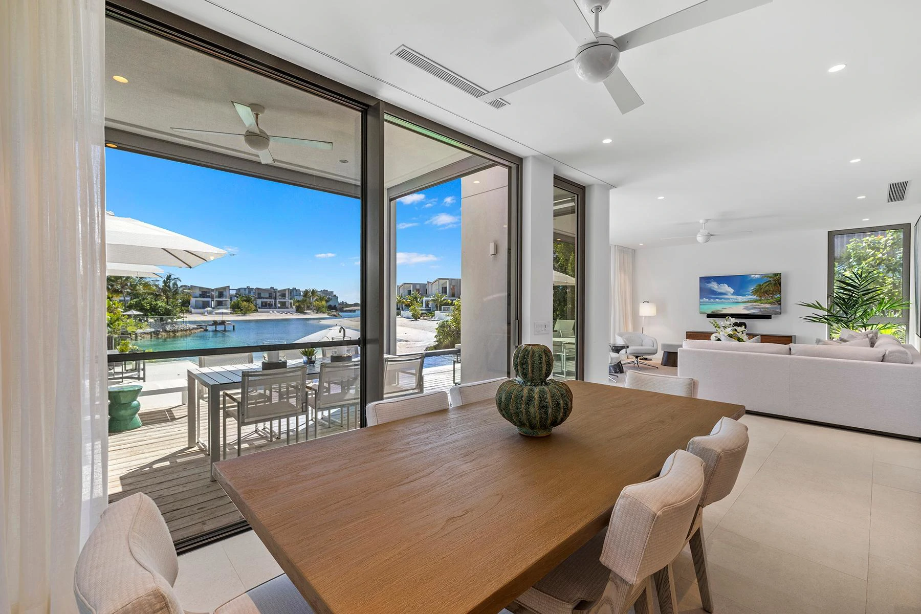 SOUTH BANK LAGOON BEACH VILLA 7 - Gallery image 9