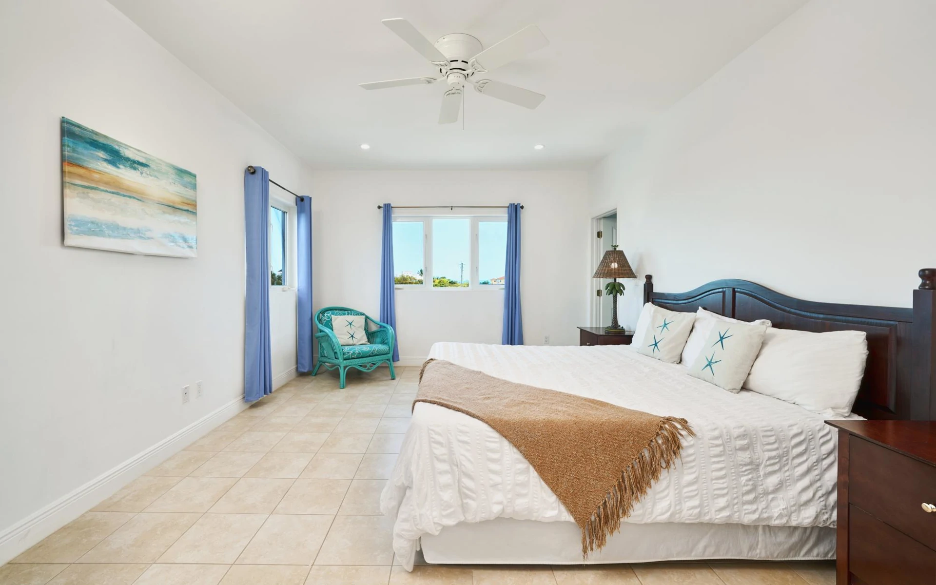 Surf Lodge Villa - Gallery image 12