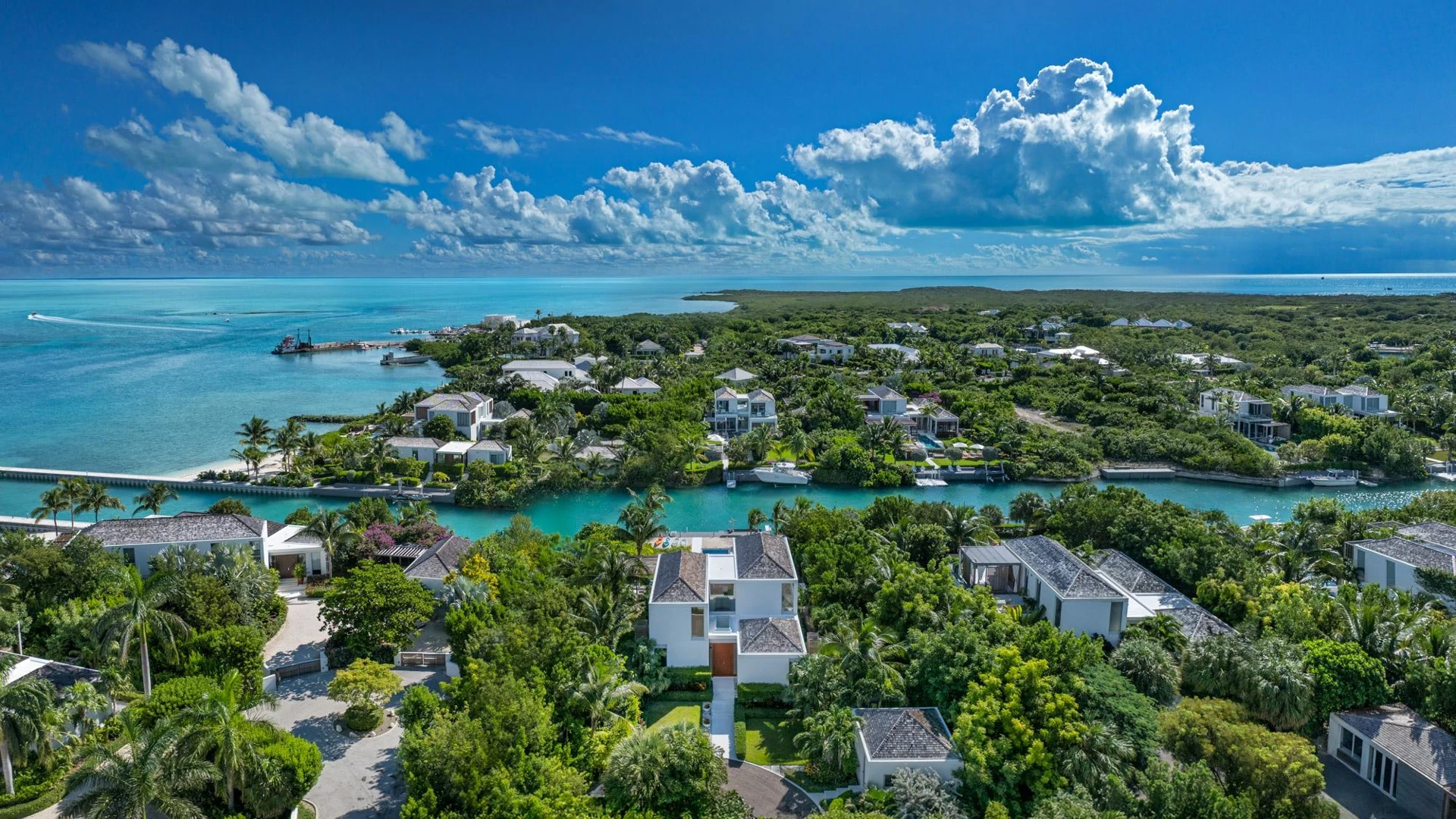 Blue Cay Estate Canal Front - Gallery image 38