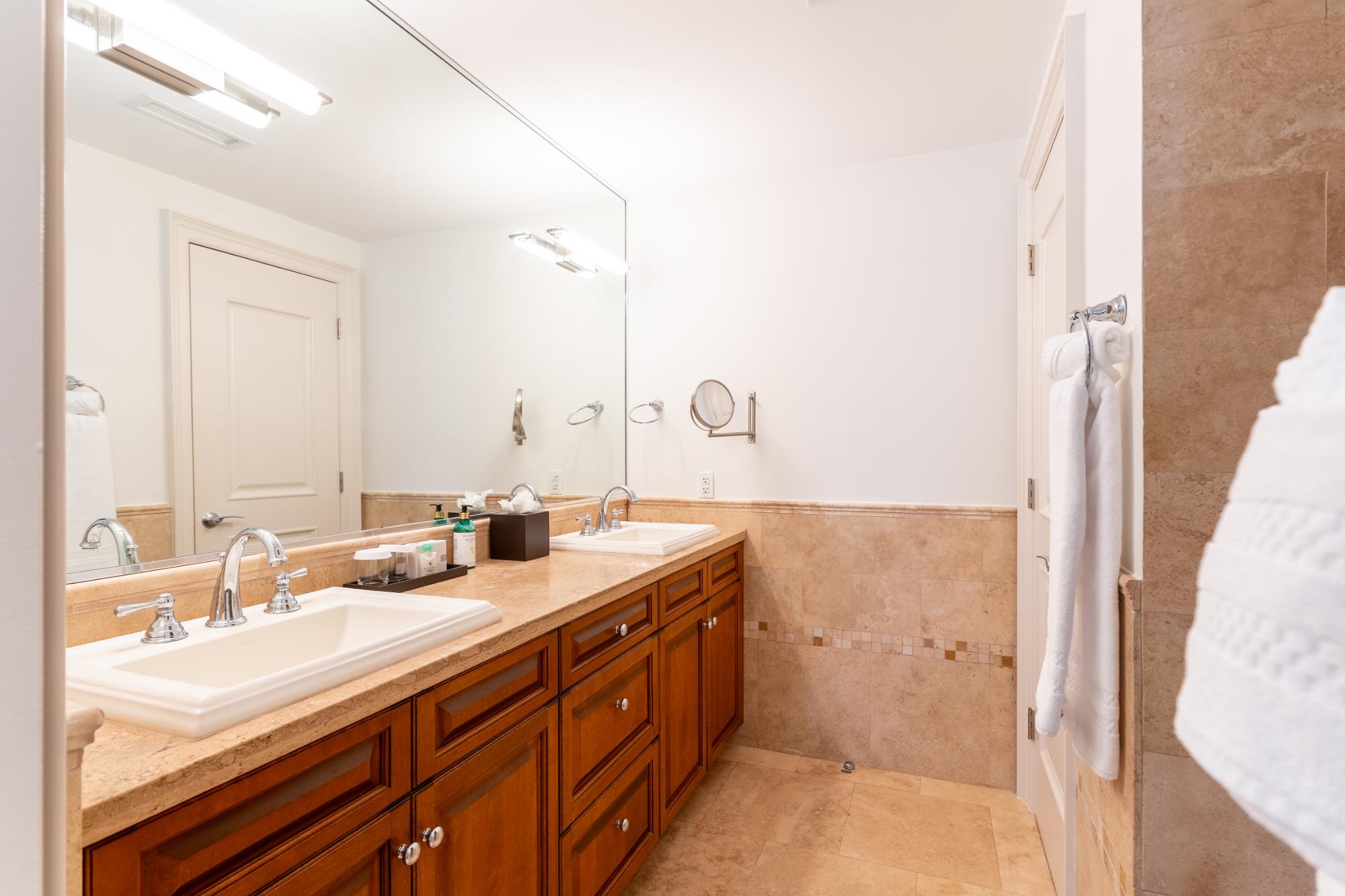 Windsong Resort 2 bedroom 2.5 bathrooms Lockout - Gallery image 19