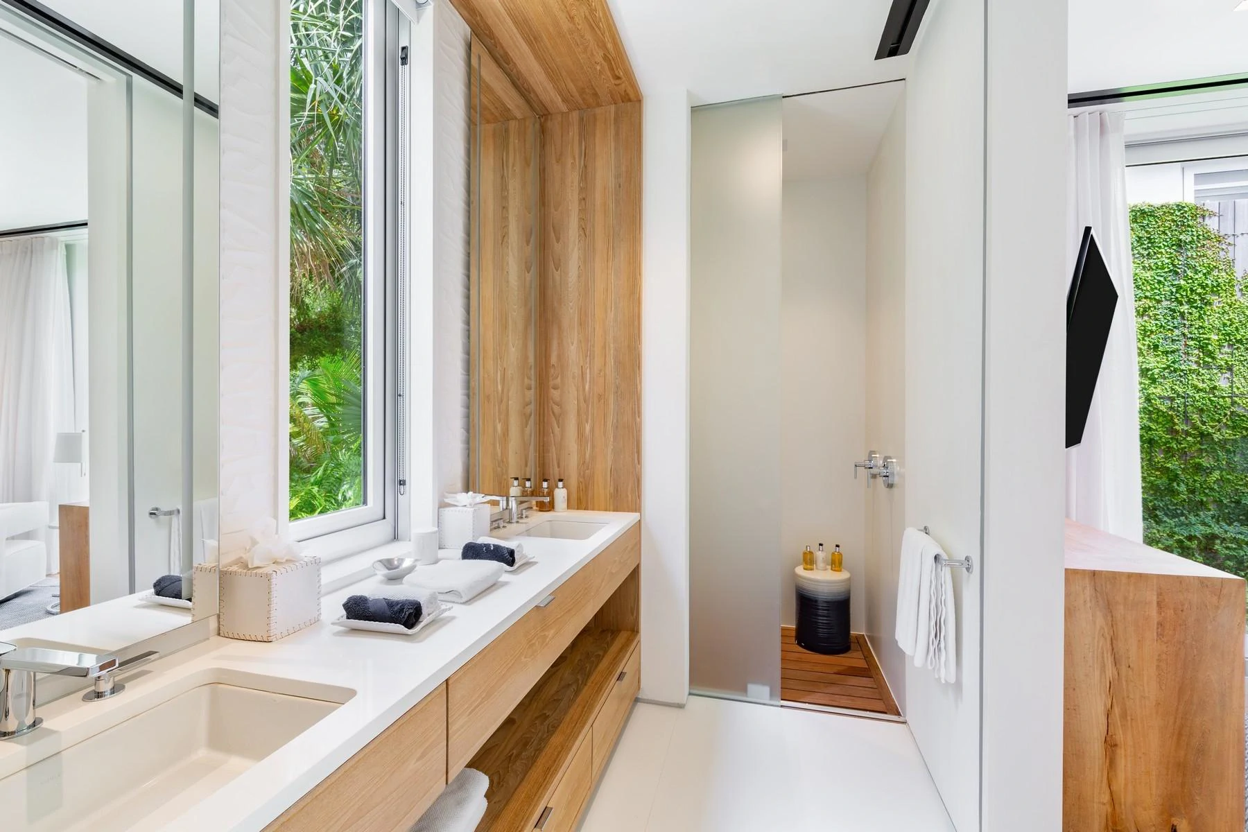 EMERALD PAVILION - Gallery image 17