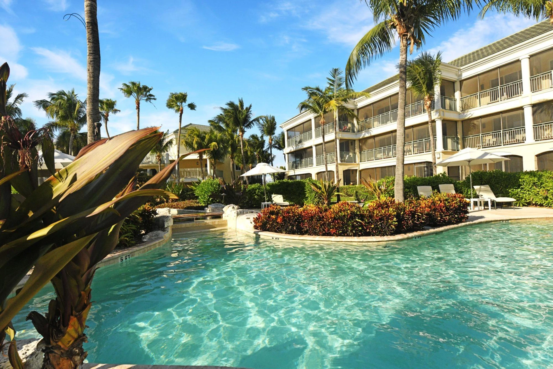 2 BR THE SANDS RESORT AT GRACE BAY BEACH - Gallery image 13