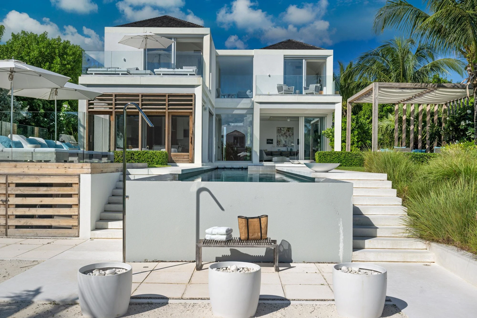 Blue Cay Estate Canal Front - Gallery image 19