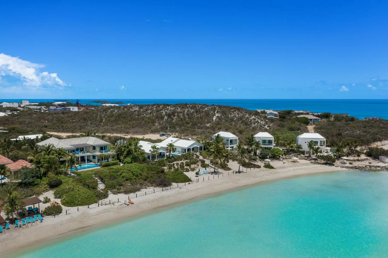 LILIKOI BEACH VILLA - Gallery image 2