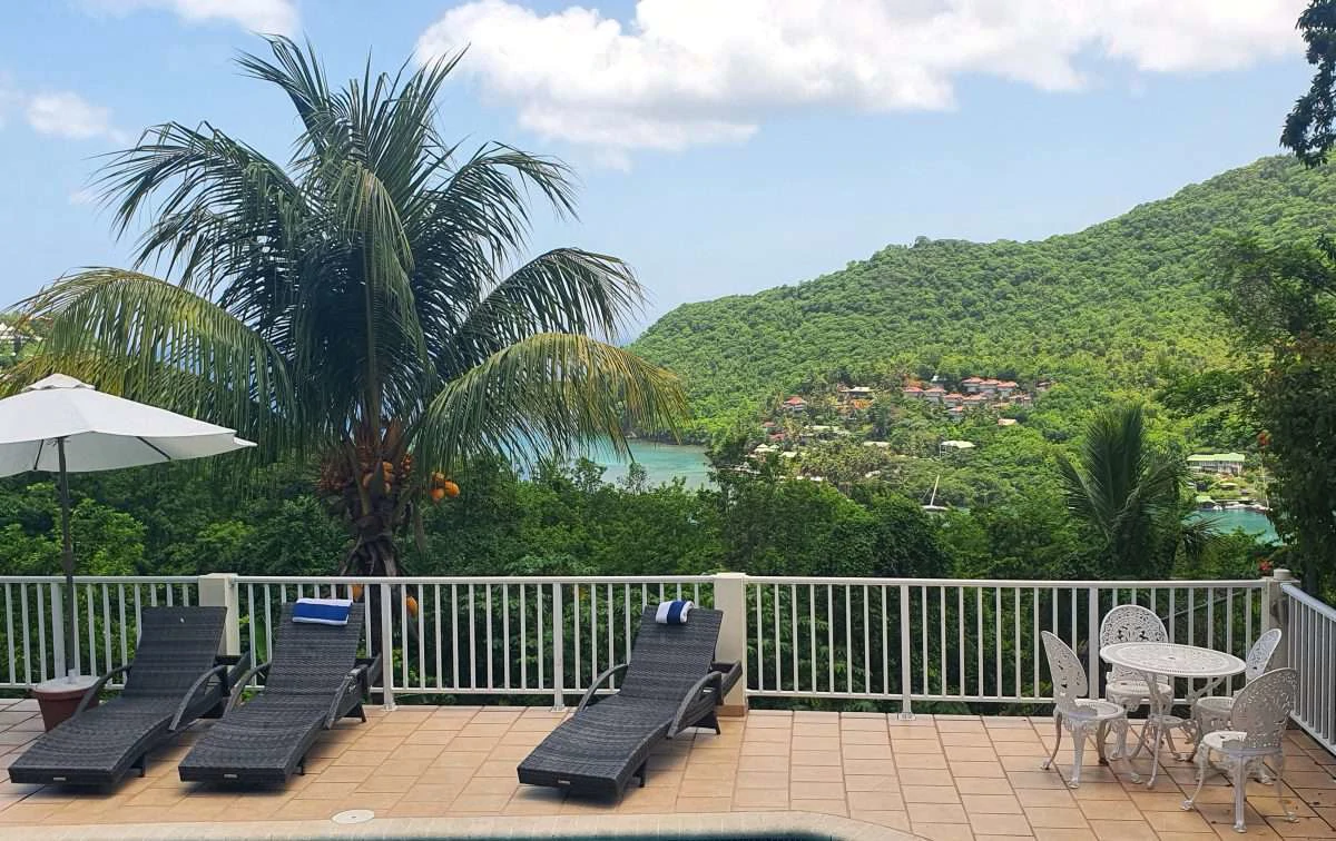The Eye of Marigot, Marigot Bay