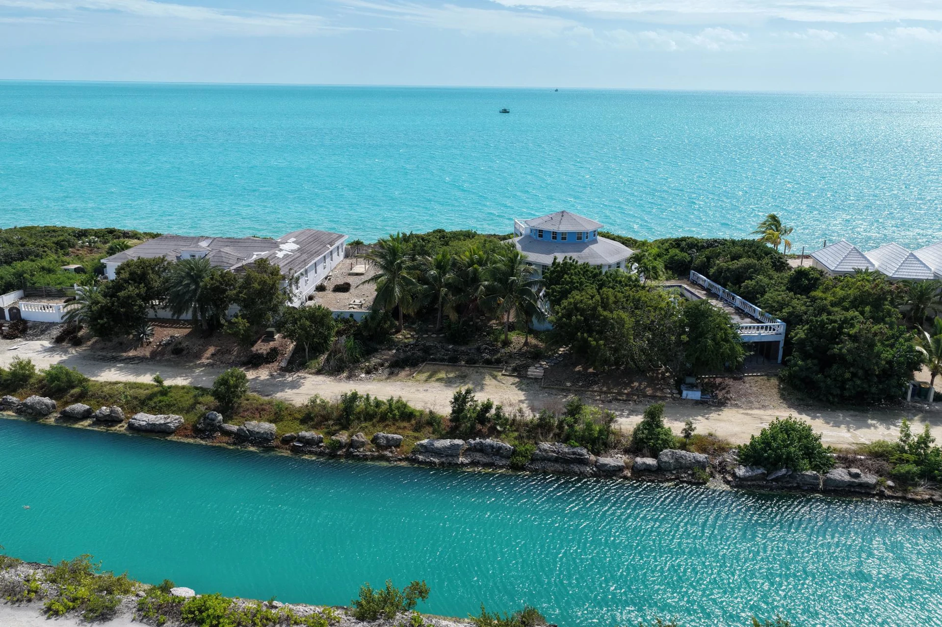 Leeside Ocean Front Villa - Gallery image 7