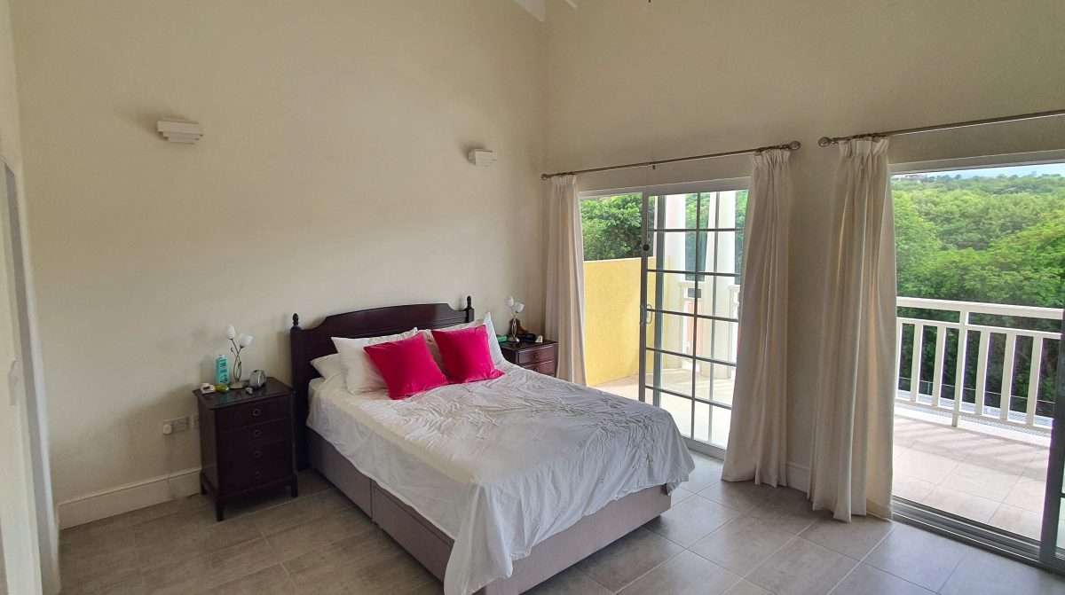 Sunnyside Villa, Cap Estate. - Gallery image 22