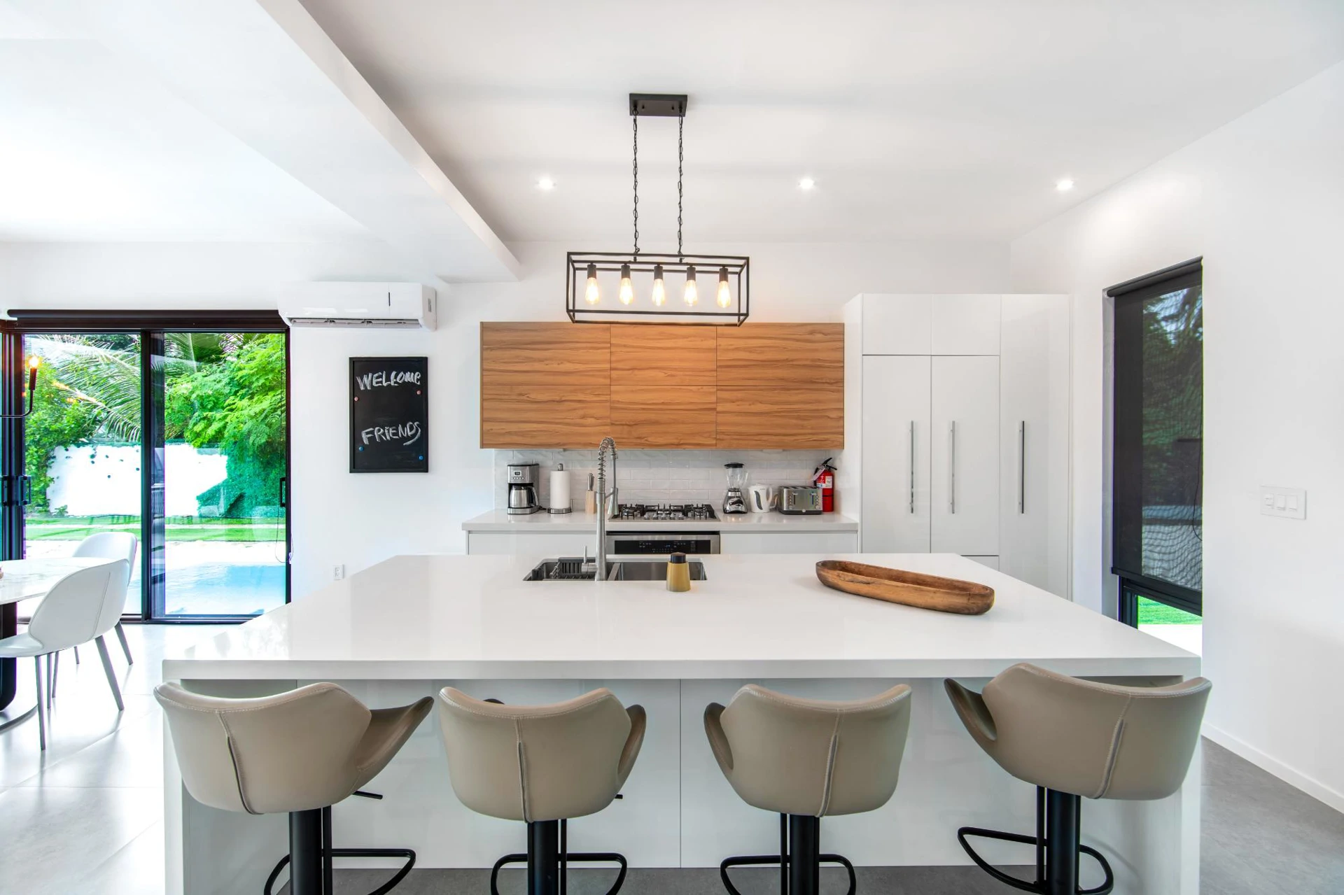 Live Love Laugh - Gallery image 14