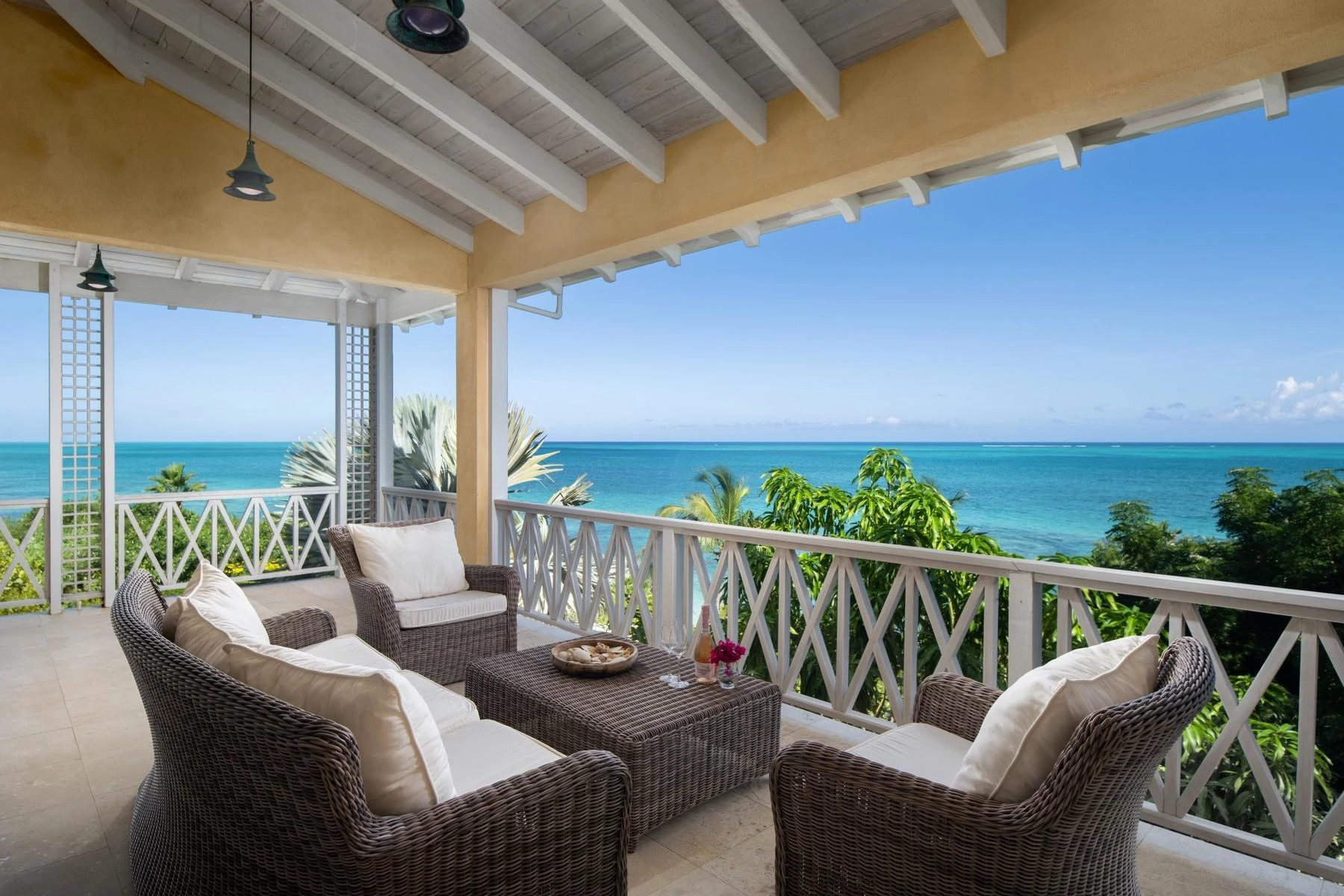 BLUE CAY - Thompson Cove Beachfront - Gallery image 7