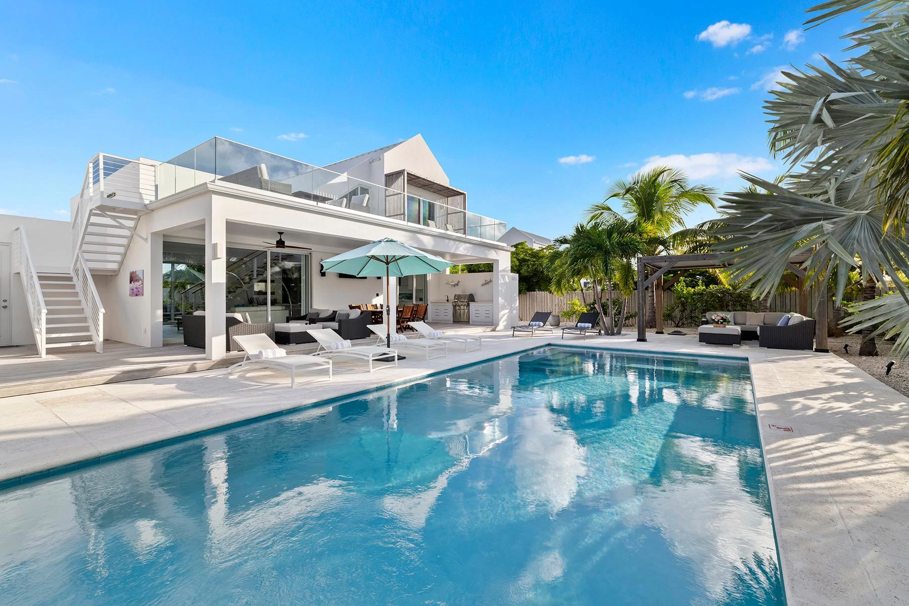 Sunset Beach Villa Unparalleled 21 - Gallery image 2