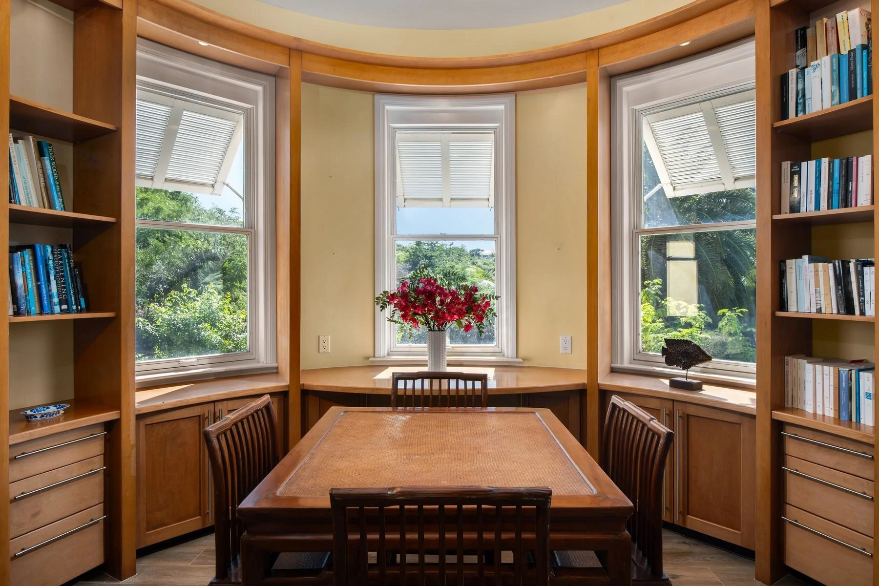 BLUE CAY - Thompson Cove Beachfront - Gallery image 18