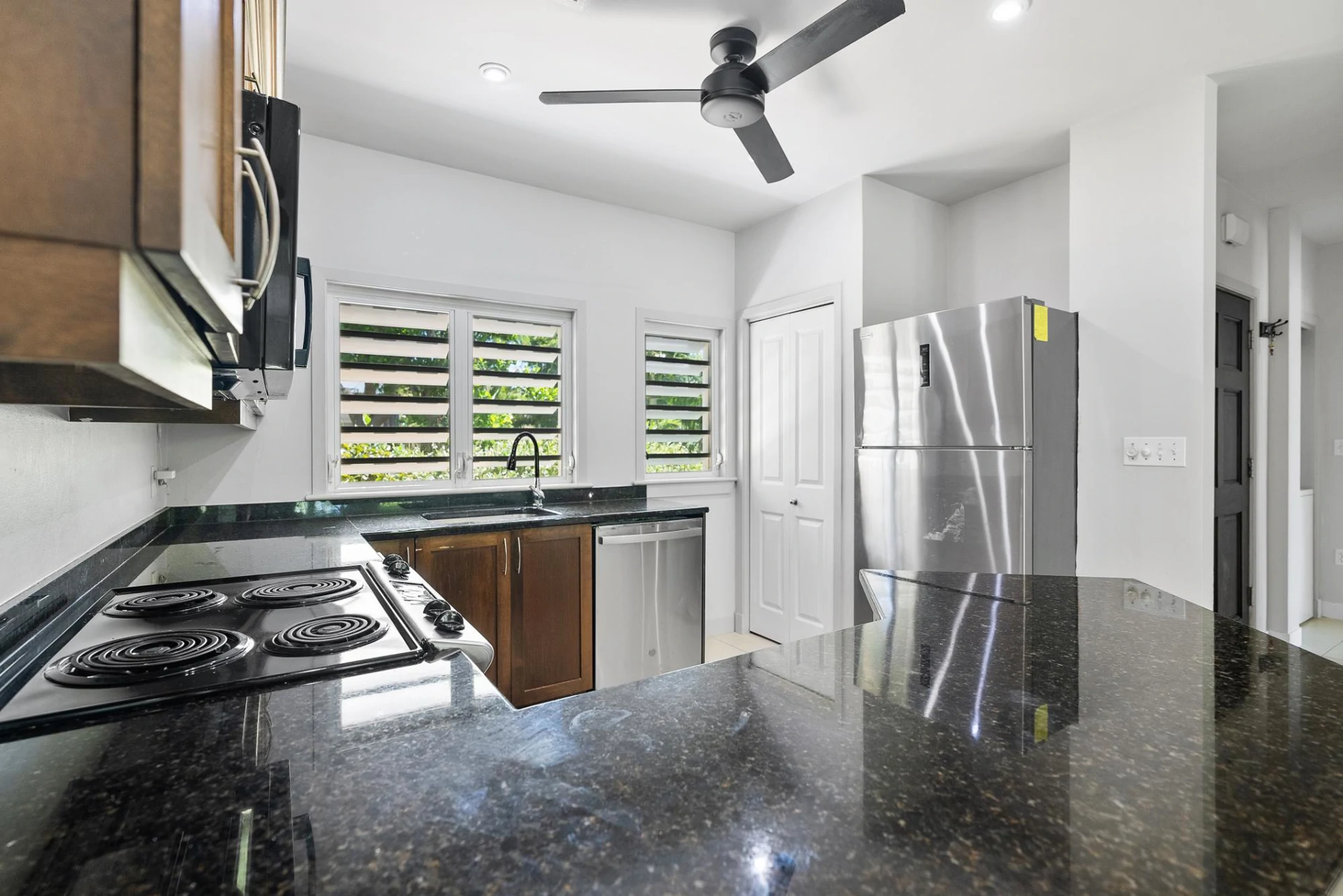 FLAMINGO PARK TOWNHOMES - Gallery image 6